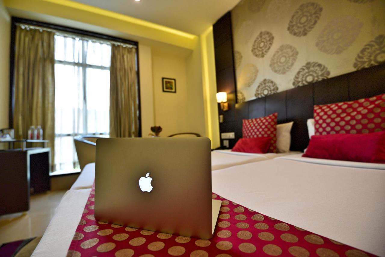 Hotel Surya Plaza Кота Экстерьер фото