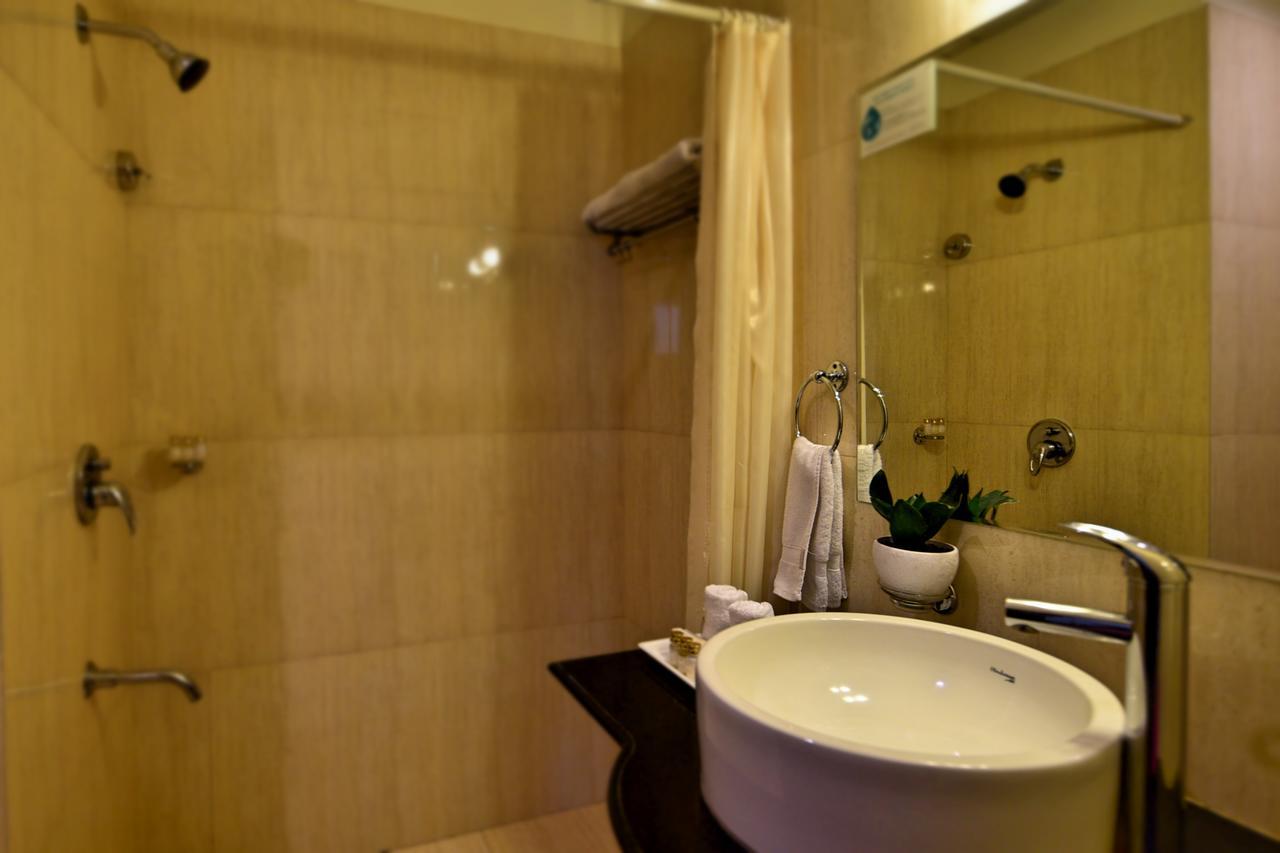 Hotel Surya Plaza Кота Экстерьер фото